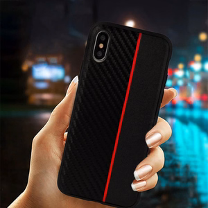 Чехол Moto Carbon для Samsung Galaxy A6 Plus 2018 чёрный с красной полосой