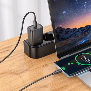 Phone Laadija Hoco USB C QC PD 30W + Kaabel USB C to USB C N62 must