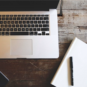 Qoltec 51025 power adapter/inverter must