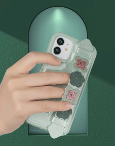 Kingxbar Sweet Series originaalsete Swarovski kristallidega kaunistatud ümbris iPhone 12 Pro / iPhone 12 must