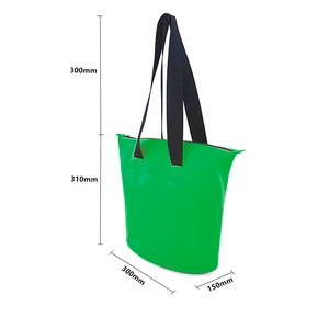 11L PVC veekindel kott - roheline