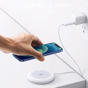 Ugreen CD245 40123 juhtmevaba Qi / MagSafe laadija 15W USB-C kaabliga valge