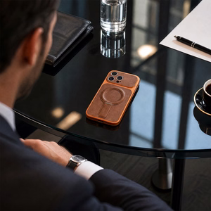 Luxgrip Mag ümbris iPhone 17 Pro 6,3", oranž