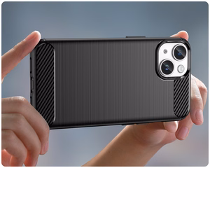 Carbon Case iPhone 14 Plus paindlik geeliga tagakate must