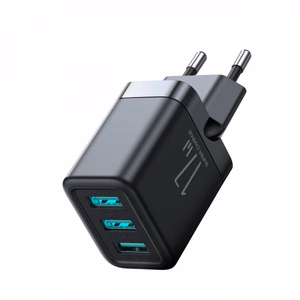 Laadija Joyroom JR-TCN02 must 17W (3xUSB)