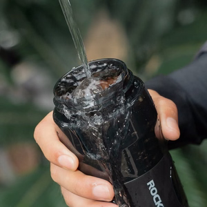Rockbros S550H-1 700 ml termospudel magnetilise hoidiku ja kinnitusrihmaga - must