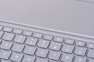 Lenovo Idea Tab Plus klaviatuuriga ümbris, Luna Grey, USA inglise klahvipaigutus (US-EN1)