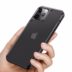 Crong Hybrid Carbon ümbris seadmele iPhone 12 Pro Max, must