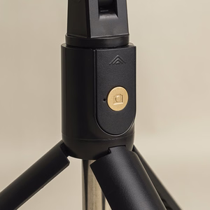Maxlife Bluetooth selfie stick tripod MXST-100 must