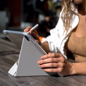 STM OPP kaanega ümbris seadmele iPad Air 13" M4 (2026) / M3 (2025) / M2 (2024), hall