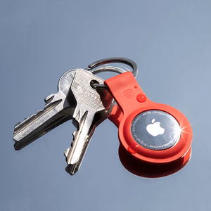 Crong Silicone ümbris seadmele Apple AirTag 1 / 2, võtmerõngaga, punane