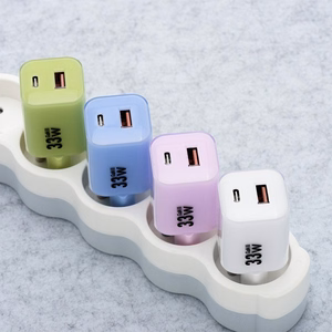 Phone laadija Forcell F-Energy GaN III Crystal Color USB C + USB A QC4.0 PD 33W + silikoon kaabel USB C to USB C VT-41 purple 0INT