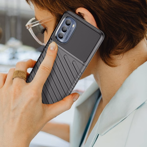 Thunder Ümbris jaoks Motorola Moto G62 5G silicone armor ümbris must