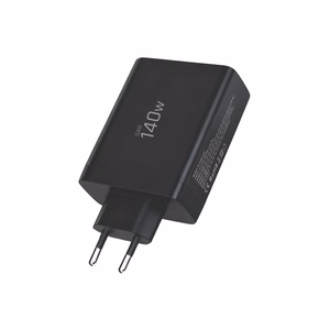 Tech-Protect NC140W-GAN 4-portiline 140W seinalaadija - must