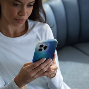 Incase Halo Case MagSafe'i toega ümbris iPhone 16-le, Tidal Ocean värvitoonis