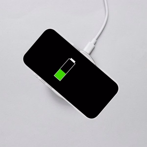 ROAR case SLIM DEFENDER compatible koos MagSafe jaoks IPHONE 15 läbipaistev