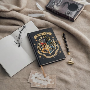 Harry Potter Hogwarts A5 märkmik pliiatsiga