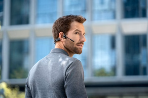 SHOKZ OpenComm2 UC 2025 juhtmevabad Bluetooth luujuhtivusega kõrvaklapid videokonverentsideks USB-C laadimispordiga ja USB-A adapteriga, mürasummutava mikrofoniga, mustad