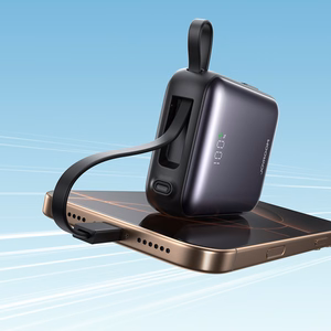 Joyroom JR-PBF27 10000mAh 22.5W Powerbank sisseehitatud USB-C ja Lightning kaablitega - Must