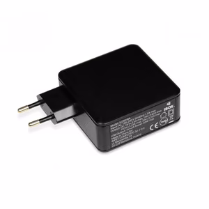 iBox IUZ65WA toiteadapter auto 65 W must