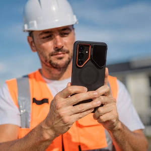 Tech-Protect Kevlar Aura MagSafe Ümbris for Samsung Galaxy S26 - must and oranž