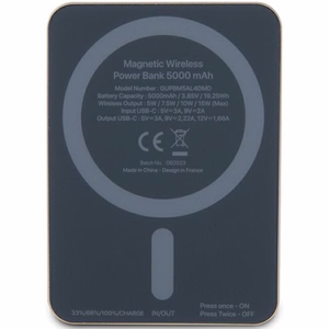 Guess MagSafe 4G Strassed Metal Logo induktiivne akupank 15W 5000mAh - kuldne