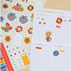 BT21 2021/2022. õppeaasta kalender, valge