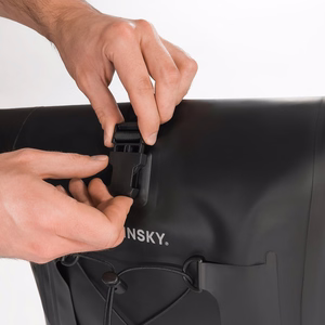 Veekindel jalgratta pakiraamikott Wozinsky WBB24BK, 25 l, must