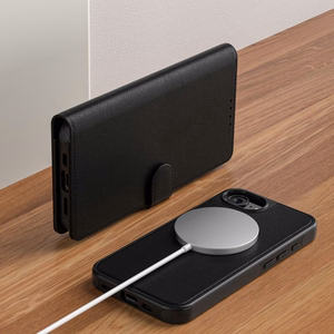Tech-Protect Wallet MagSafe iPhone 16e Ümbris - Matte Must