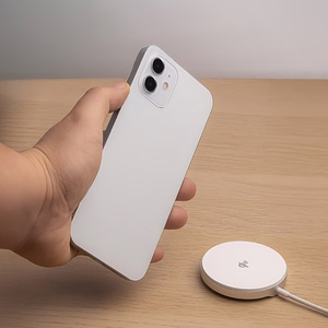 Forever MAWC-300 magnetiline traadita laadija Qi2 15W hõbedane