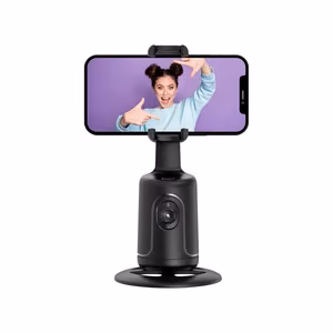 Inteligent selfie with face recognition tracking and gesture recognition P1 must