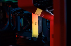 Kingston Technology FURY 16GB 3200MT/s DDR4 CL16 DIMM (2 tk komplekt) Renegade RGB