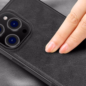 Чехол для телефона X-Level "Earl III Collection" для Apple iPhone 16 Pro чёрный