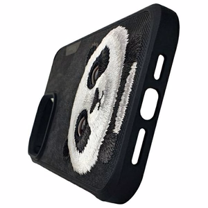 Nimmy Big Eyed Pet 2.0 Panda ümbris jaoks iPhone 15 Pro - must