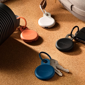 Chipolo LOOP – перезаряжаемый Bluetooth трекер с силиконовой петлей iOS & Android, 4col_Charcoal_Chalk_Navy_Coral