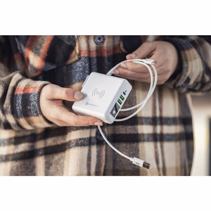 Multifunction laadija Forcell F-Energy 4in1 2 x USB A + USB C 15W + akupank 8000mAh + juhtmevaba charging valge