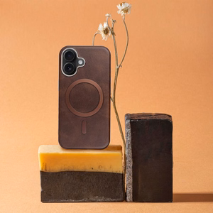 GENTLEMAN MAG COVER Ümbris compatible koos MagSafe jaoks IPHONE 13 PRO pruun