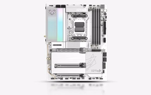 SAPPHIRE NITRO+ X870EA Phantomlink Polar