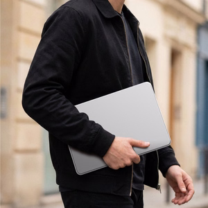 AmazingThing Titan kõva ümbris MacBook Neo 13" jaoks - läbipaistev