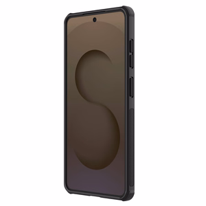 Nillkin Super Frosted Shield Pro ümbris Samsung Galaxy S26 must