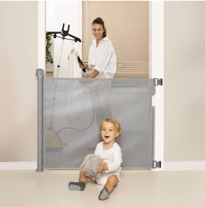 Momcozy M21SSAM08 – sissetõmmatav laste turvavärav, 140 cm, hall