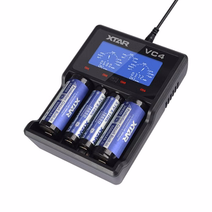 XTAR VC4 – USB-akulaadija, 4 pesa