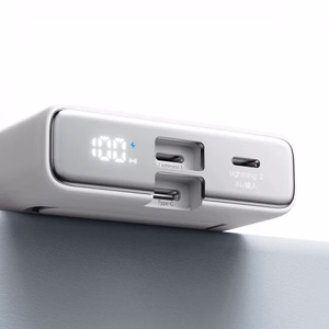Akupank Joyroom JR-PBM01 valge 20W 10000mAh (juhtmevaba laadimine) + Type-C / Lightning kaabel