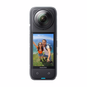 Камера Insta360 X4