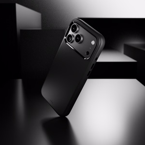 Pure Icon Mag Pro Liquid Silicone Ümbris jaoks iPhone 17 Pro Max, MagSafe Compatible, with Camera Protection and Aluminum Buttons - Must