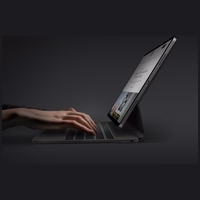 Uniq Venno Pro Magnetic Smart Ümbris with Keyboard jaoks iPad Air 13" 2024 / 2025 / iPad Pro 13" 2024 - Must