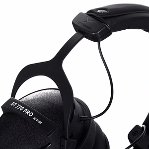 Beyerdynamic Wired DT 770 PRO 32 Wired On-Ear Noise canceling