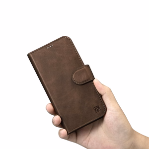 iCarer õlivaha rahakoti ümbris 2in1 Cover iPhone 14 Plus Anti-RFID nahast Flip Case Brown (WMI14220723-BN)