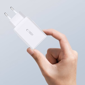 Tech-Protect C65W laadija 2x USB-C PD 65W / USB-A QC 3.0 - valge