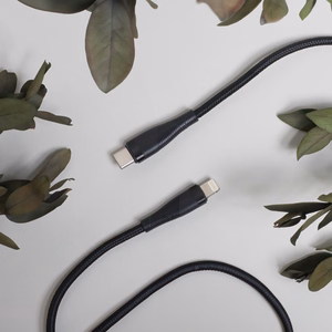 Maxlife MXUC-08 кабель USB-C - Lightning 1,0 m 27W черный нейлон